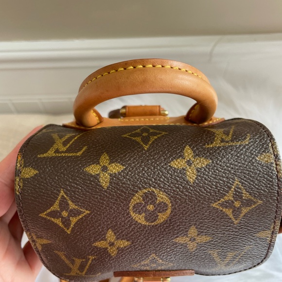 💕Louis Vuitton Mini Montsouris - Picture 4 of 15